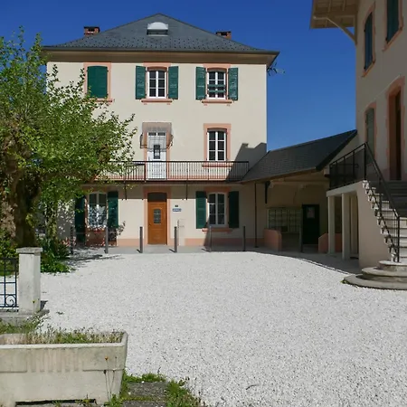 Au D'aiguebelette Et Montagne Apartment *